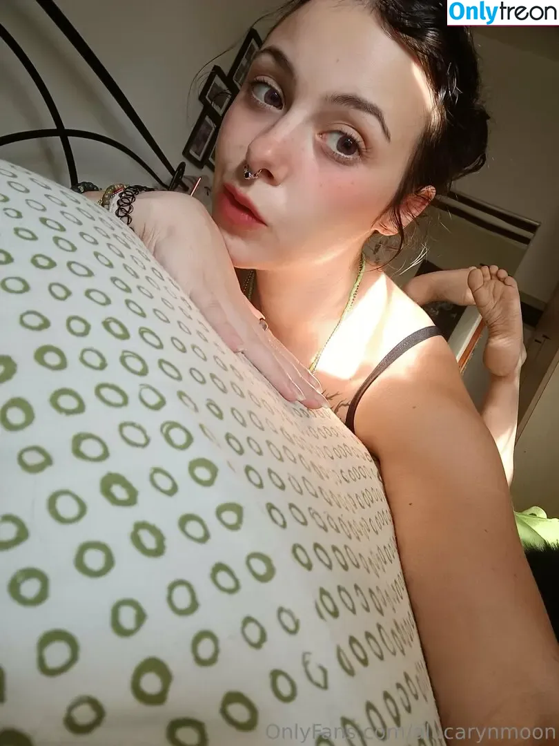 alucarynmoon nude photo #0035 (alucarynmoon)