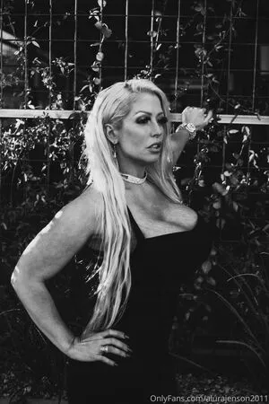 Alura Jenson / alurajenson / alurajenson2011 / alurajensonmania nude photo #0017