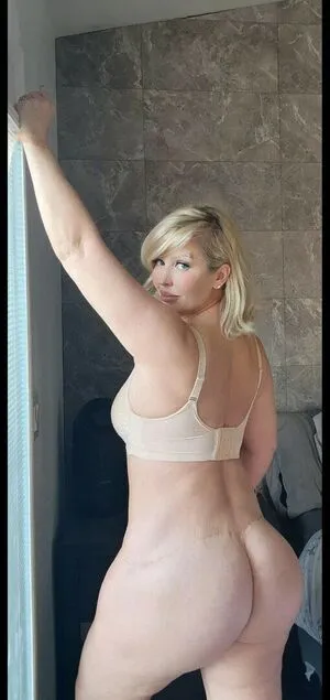 Alura Jenson / alurajenson / alurajenson2011 / alurajensonmania nude photo #0147