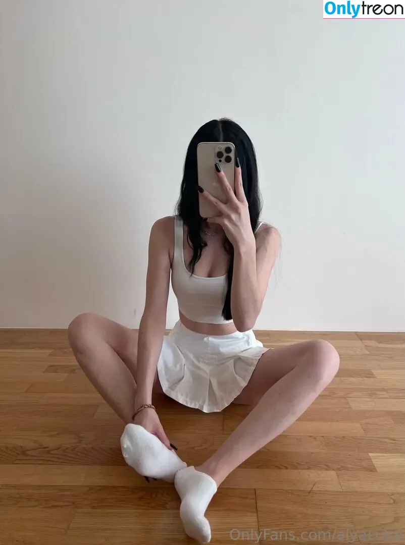 alyacutie nude photo #0046 (alyaaa.cutie / alyaalya)