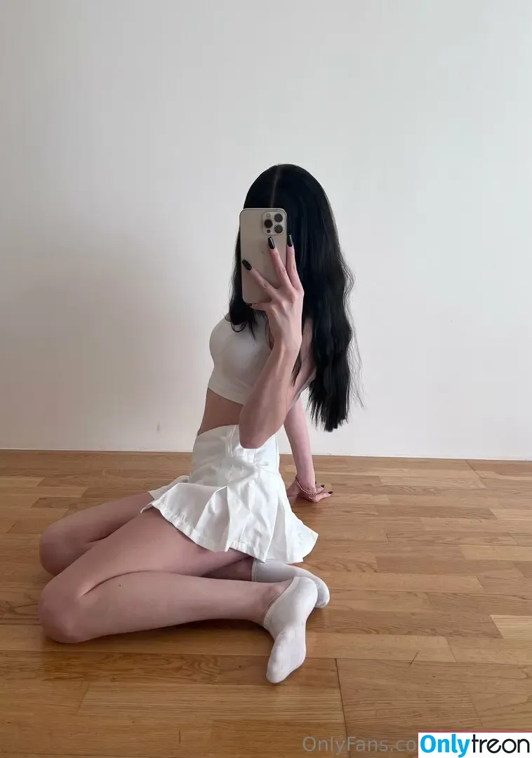 alyacutie nude photo #0047 (alyaaa.cutie / alyaalya)