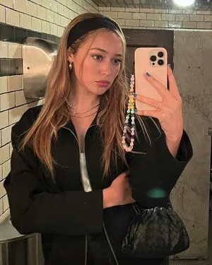 Alycia Debnam Carey / DebnamCarey / alyciajasmin nude photo #0086