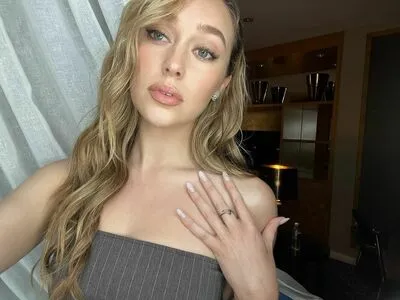 Alycia Debnam Carey / DebnamCarey / alyciajasmin nude photo #0171