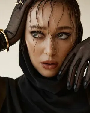 Alycia Debnam Carey / DebnamCarey / alyciajasmin nude photo #0226