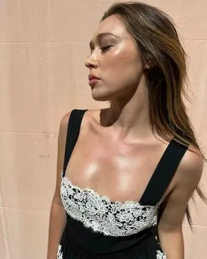 Alycia Debnam Carey / DebnamCarey / alyciajasmin nude photo #0384