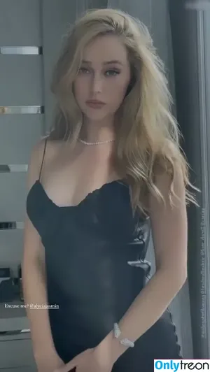 Alycia Debnam Carey / DebnamCarey / alyciajasmin nude photo #0657
