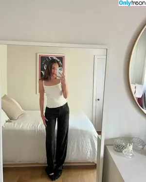 Alycia Debnam Carey / DebnamCarey / alyciajasmin nude photo #0845