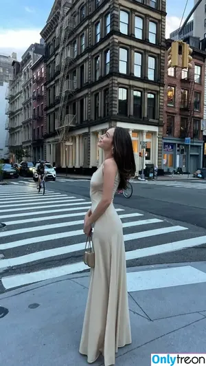 Alycia Debnam Carey / DebnamCarey / alyciajasmin nude photo #0934