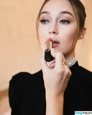Alycia Debnam Carey / DebnamCarey / alyciajasmin nude photo #0984