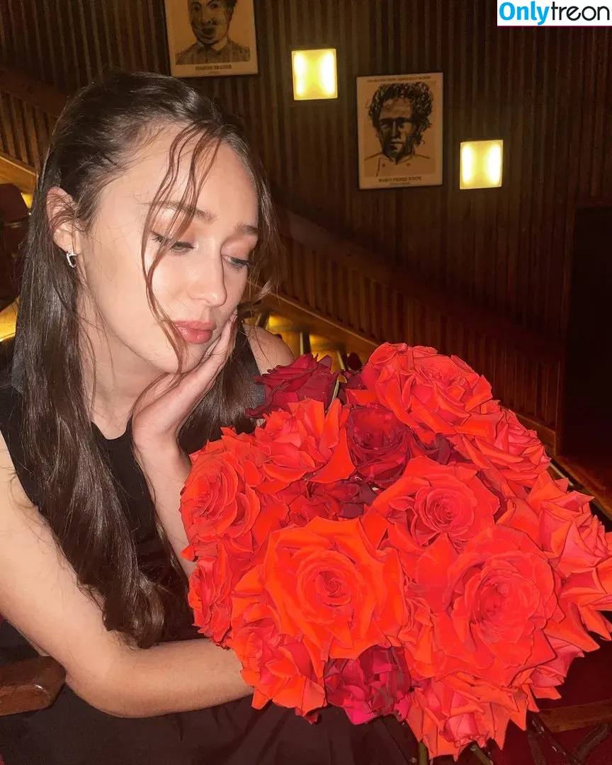 Alycia Debnam Carey nude photo #0001 (DebnamCarey / alyciajasmin)