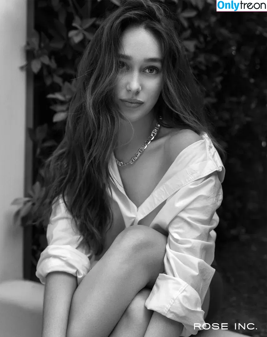 Alycia Debnam Carey nude photo #0041 (DebnamCarey / alyciajasmin)
