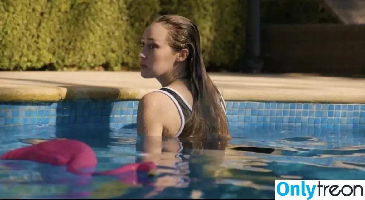 Alycia Debnam Carey nude photo #0043 (DebnamCarey / alyciajasmin)