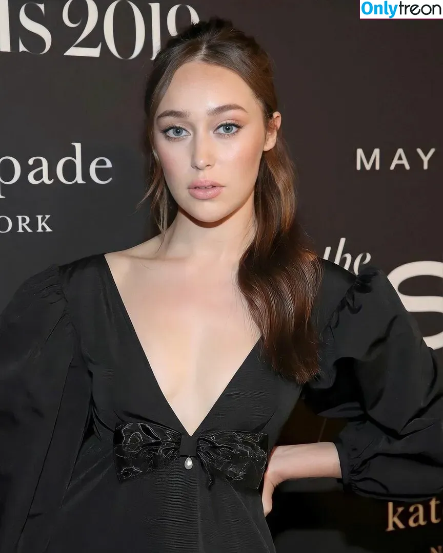 Alycia Debnam Carey nude photo #0069 (DebnamCarey / alyciajasmin)