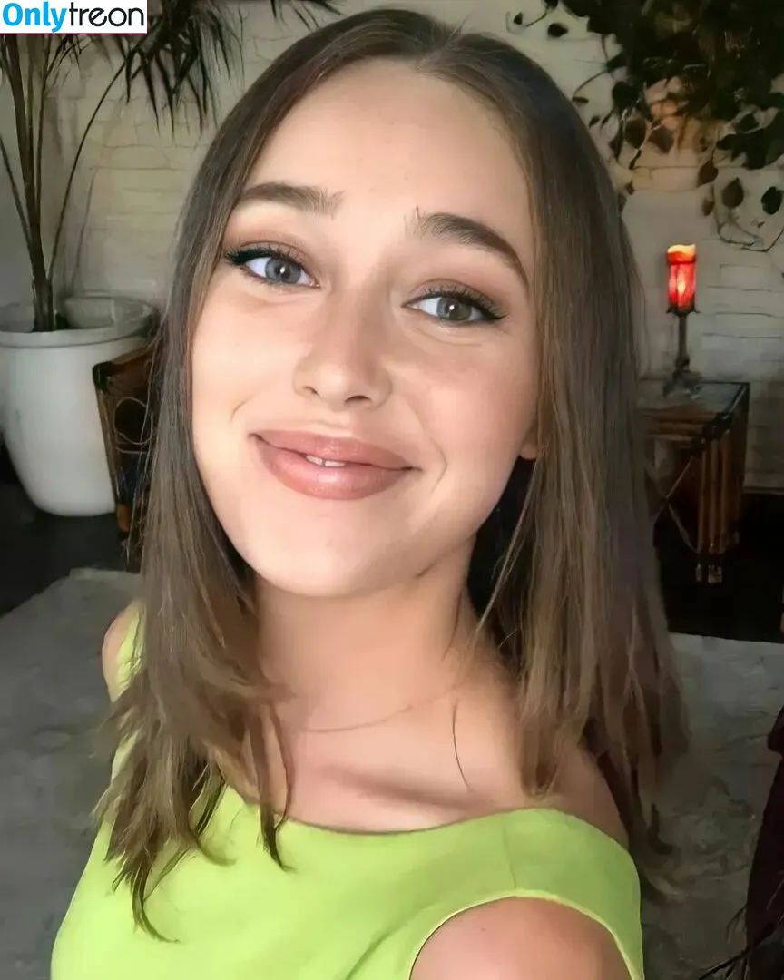 Alycia Debnam Carey nude photo #0076 (DebnamCarey / alyciajasmin)