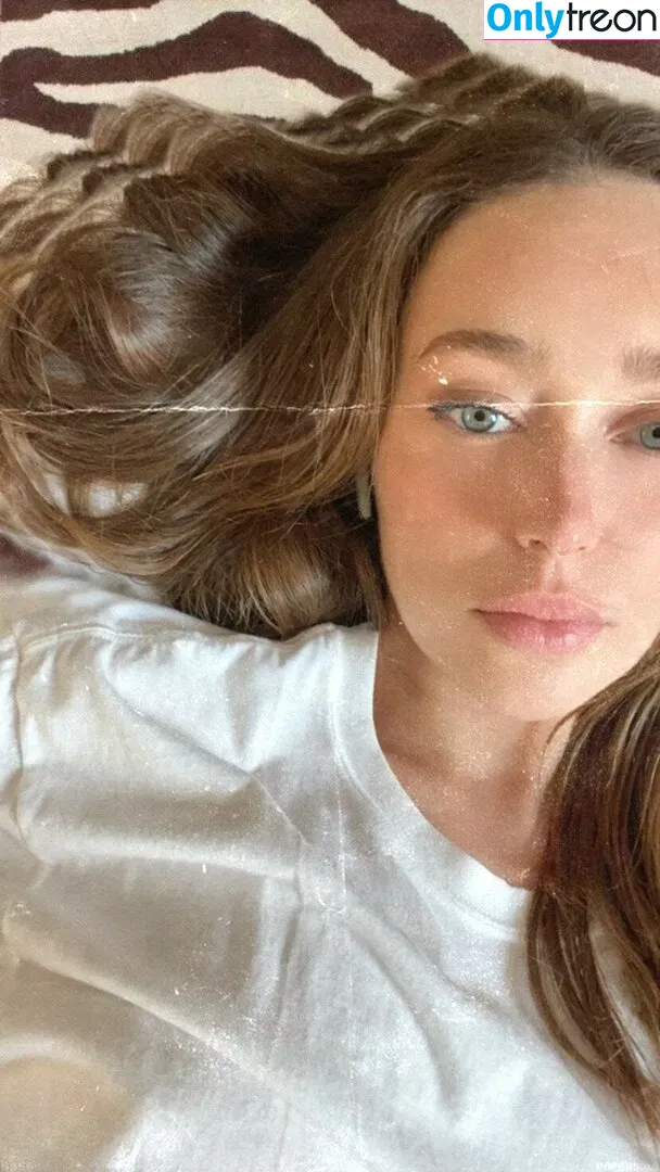 Alycia Debnam Carey nude photo #0082 (DebnamCarey / alyciajasmin)