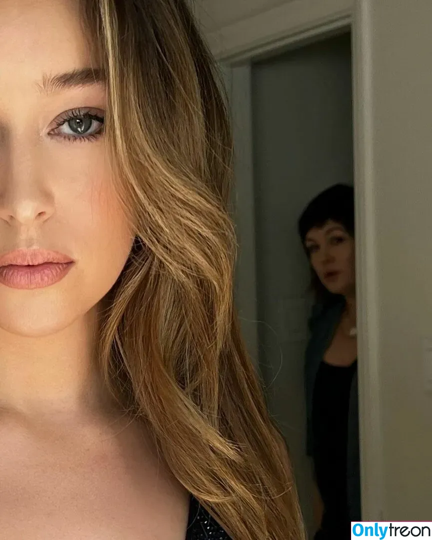 Alycia Debnam Carey nude photo #0194 (DebnamCarey / alyciajasmin)