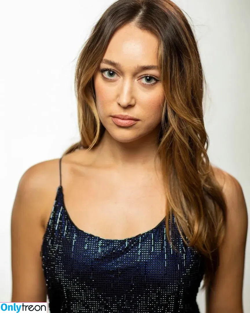 Alycia Debnam Carey nude photo #0210 (DebnamCarey / alyciajasmin)