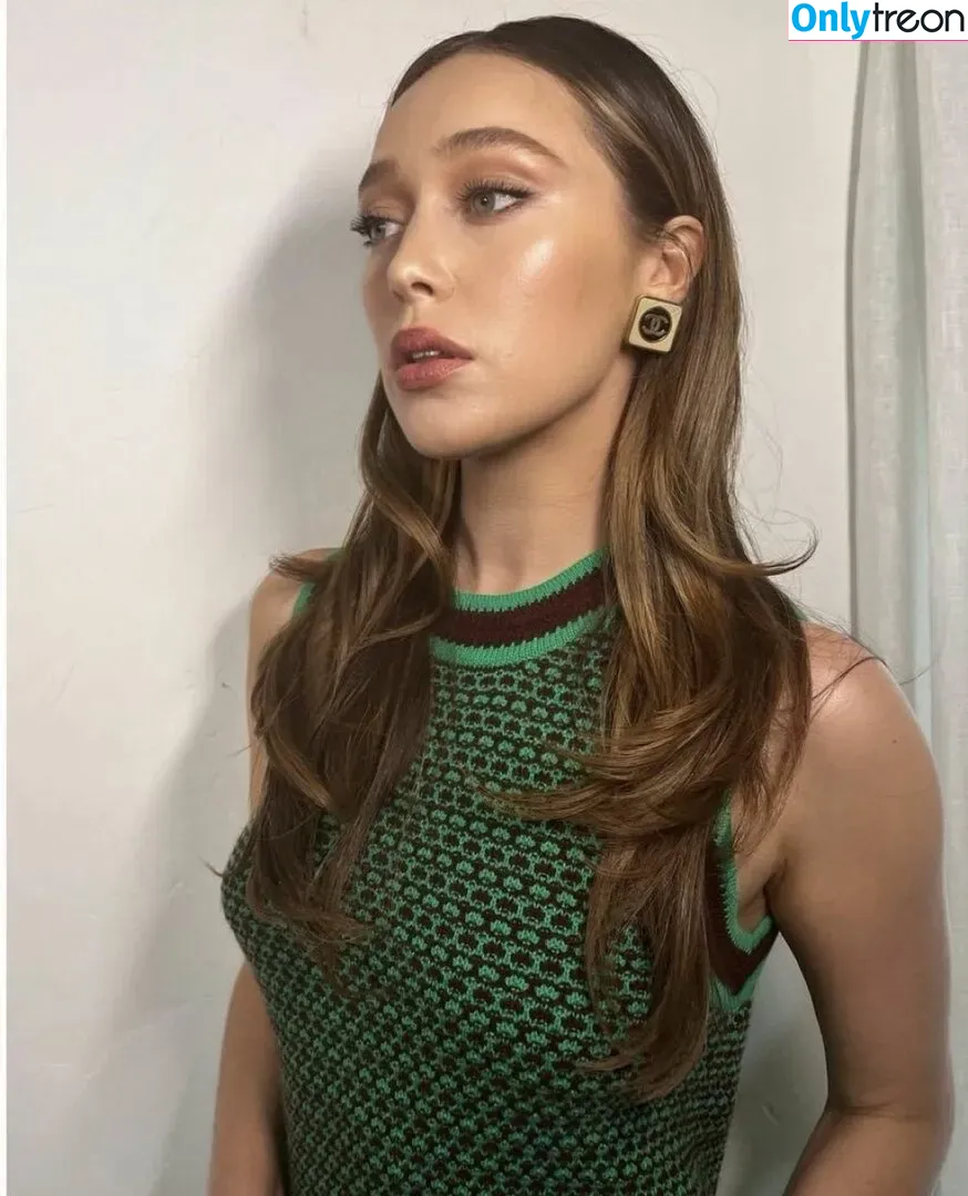 Alycia Debnam Carey nude photo #0237 (DebnamCarey / alyciajasmin)