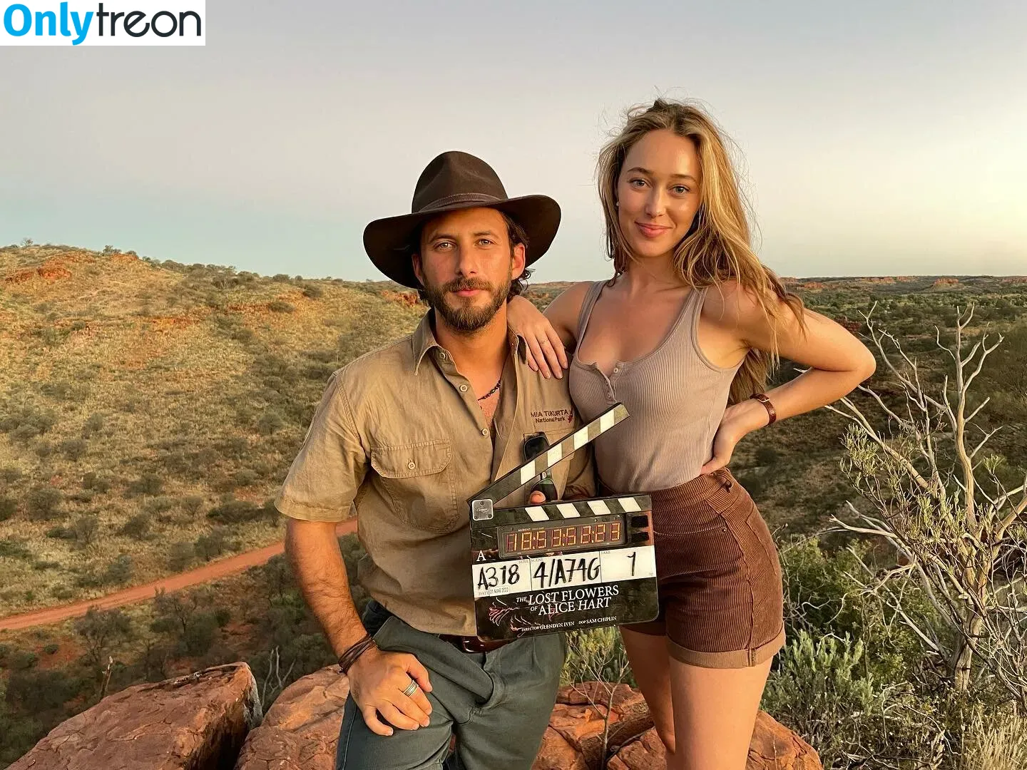 Alycia Debnam Carey nude photo #0260 (DebnamCarey / alyciajasmin)