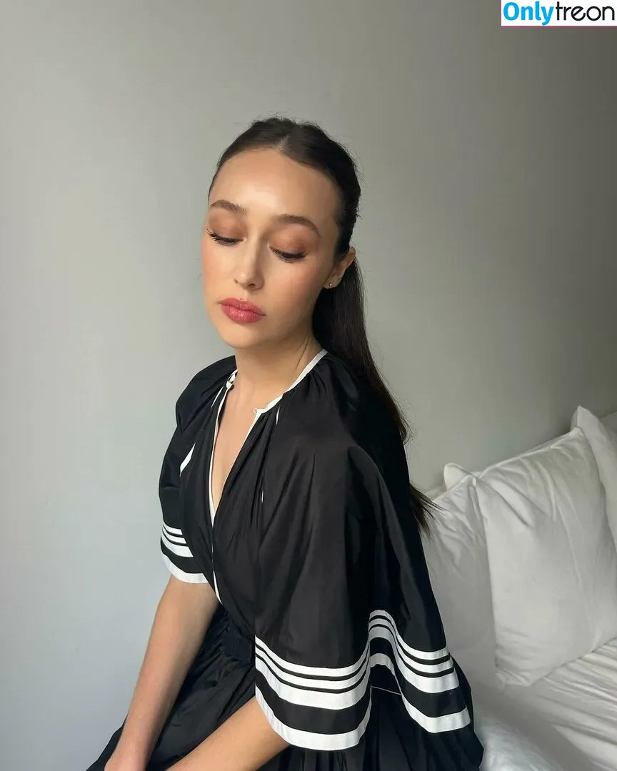 Alycia Debnam Carey nude photo #0417 (DebnamCarey / alyciajasmin)