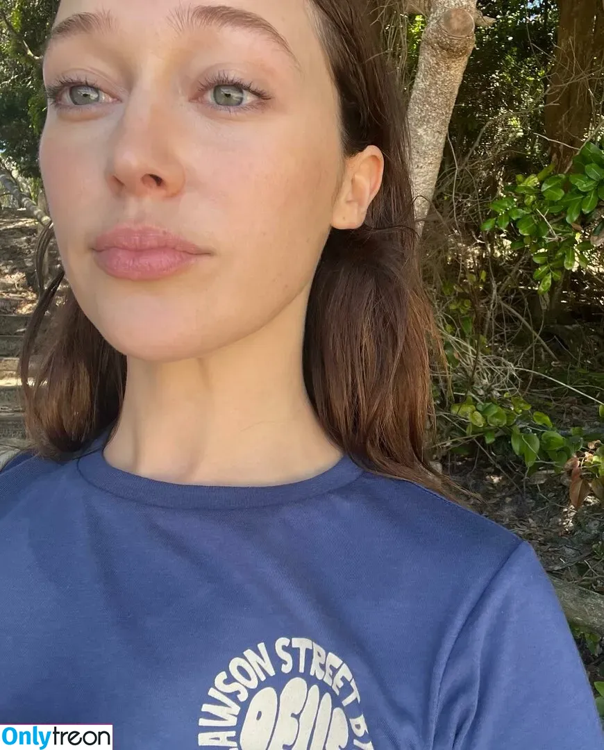 Alycia Debnam Carey nude photo #0439 (DebnamCarey / alyciajasmin)