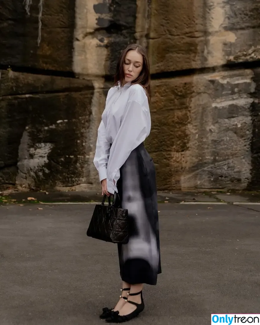 Alycia Debnam Carey nude photo #0489 (DebnamCarey / alyciajasmin)