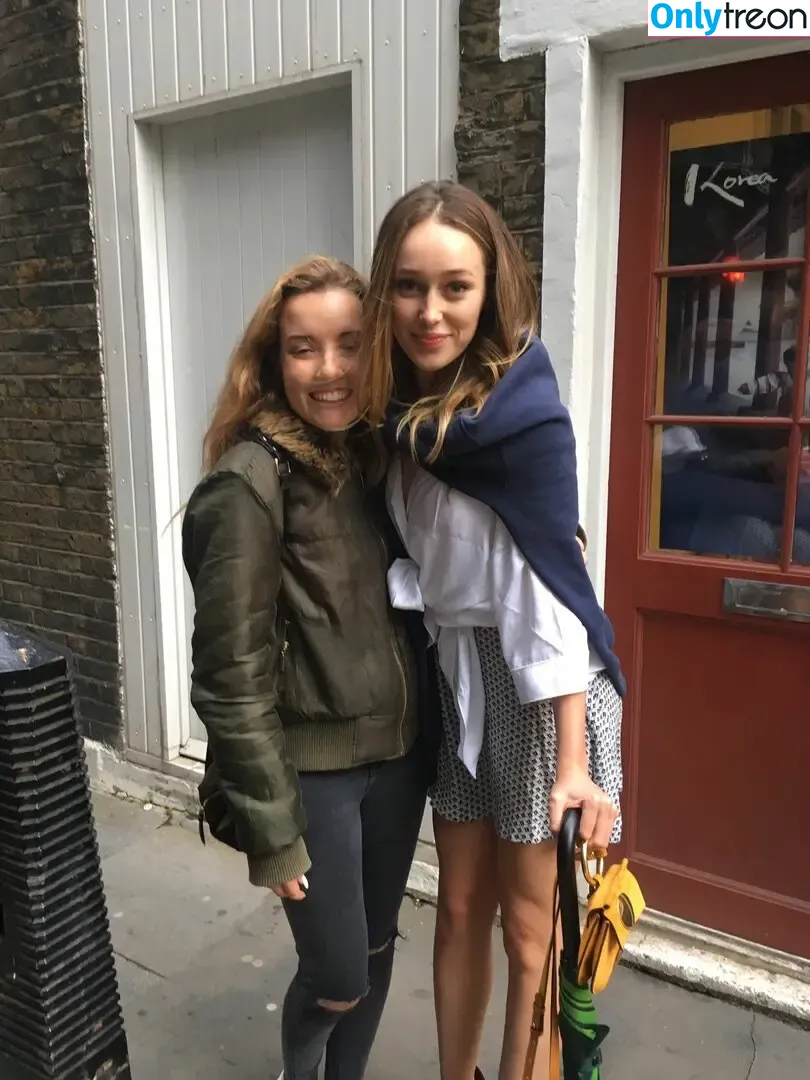 Alycia Debnam Carey nude photo #0582 (DebnamCarey / alyciajasmin)