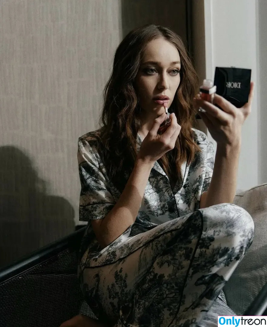 Alycia Debnam Carey nude photo #0606 (DebnamCarey / alyciajasmin)