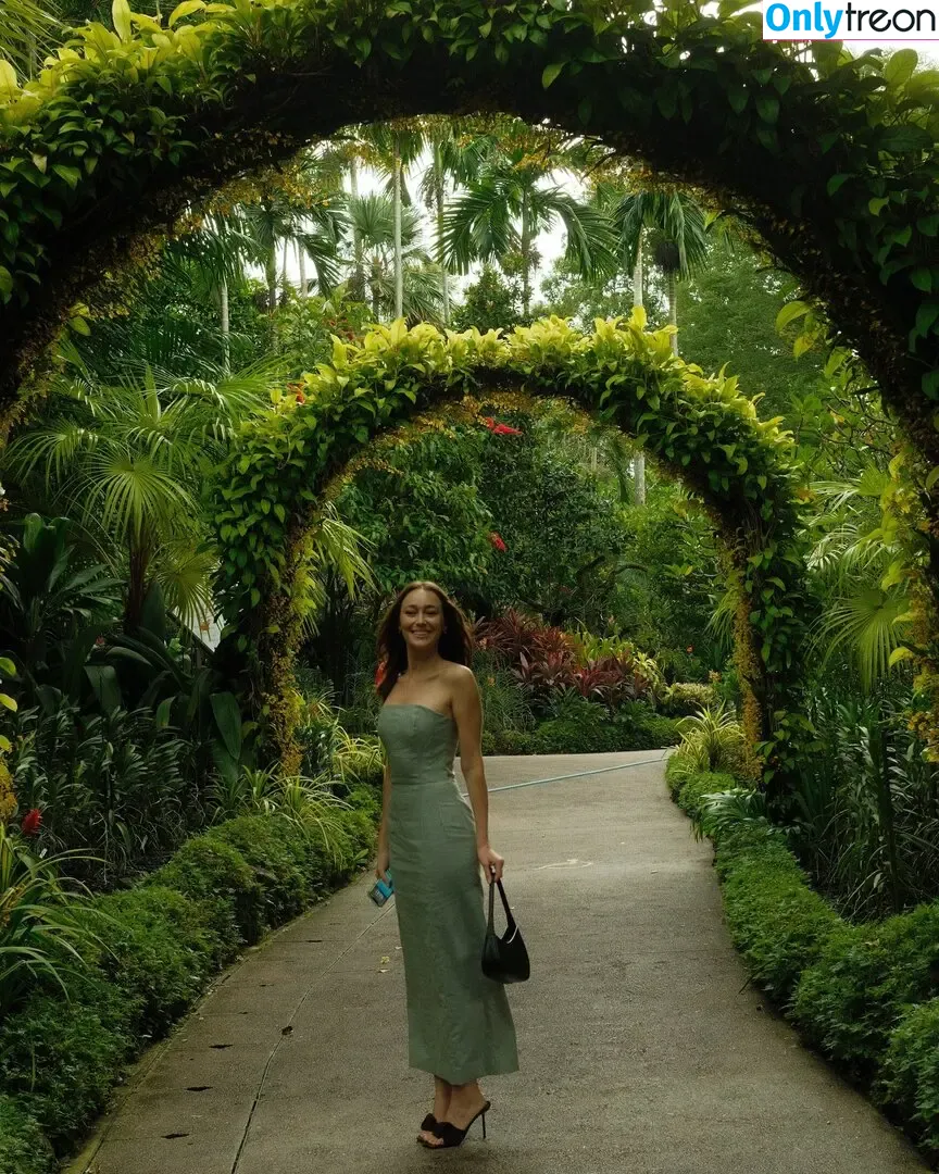 Alycia Debnam Carey nude photo #0794 (DebnamCarey / alyciajasmin)
