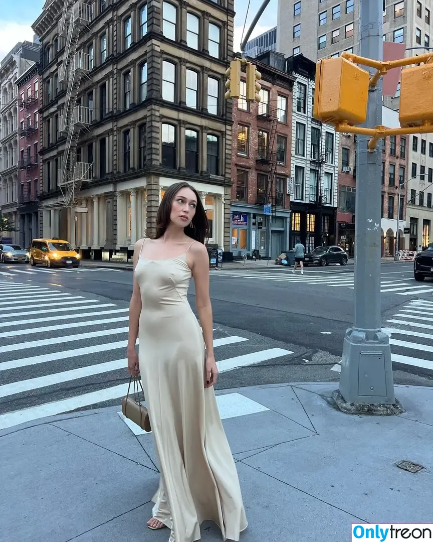 Alycia Debnam Carey nude photo #0937 (DebnamCarey / alyciajasmin)