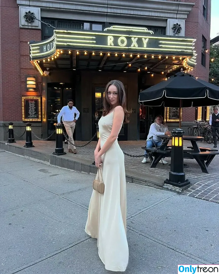 Alycia Debnam Carey nude photo #0953 (DebnamCarey / alyciajasmin)
