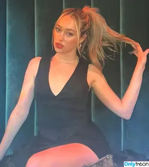 Alycia Debnam Carey / DebnamCarey / alyciajasmin nude photo #1084