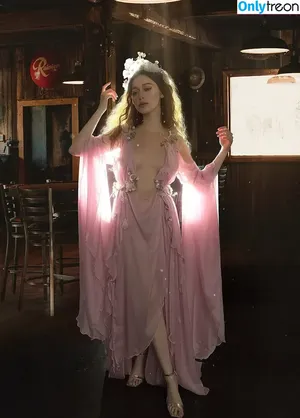 Alycia Debnam Carey / DebnamCarey / alyciajasmin nude photo #1122