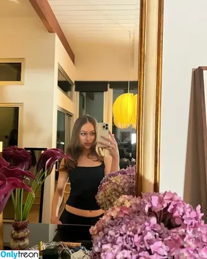 Alycia Debnam Carey / DebnamCarey / alyciajasmin nude photo #1154