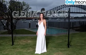 Alycia Debnam Carey / DebnamCarey / alyciajasmin nude photo #1231