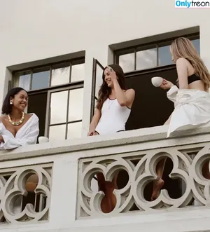 Alycia Debnam Carey / DebnamCarey / alyciajasmin nude photo #1436