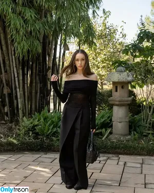 Alycia Debnam Carey / DebnamCarey / alyciajasmin nude photo #1455