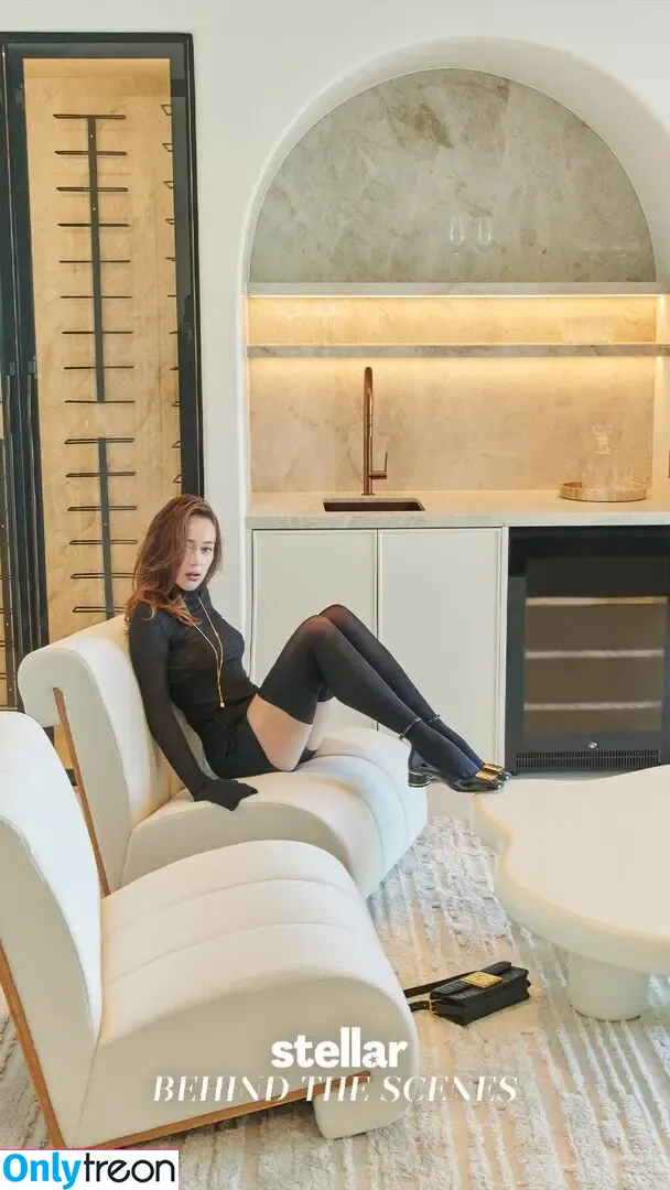 Alycia Debnam Carey nude photo #1002 (DebnamCarey / alyciajasmin)