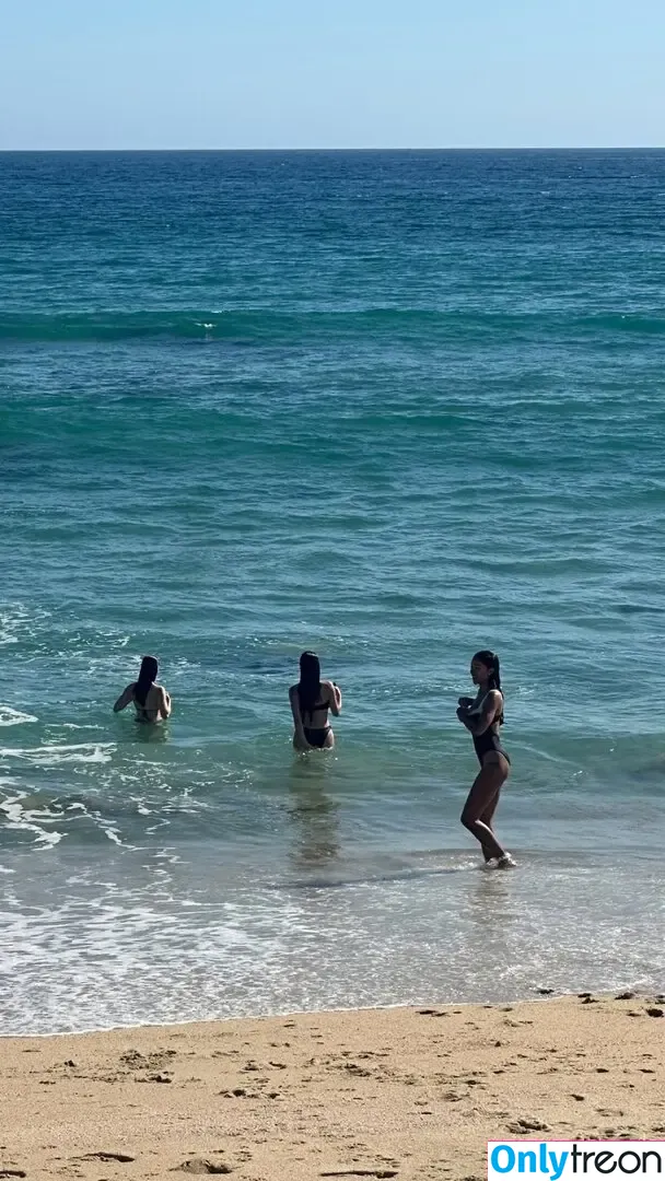 Alycia Debnam Carey nude photo #1198 (DebnamCarey / alyciajasmin)