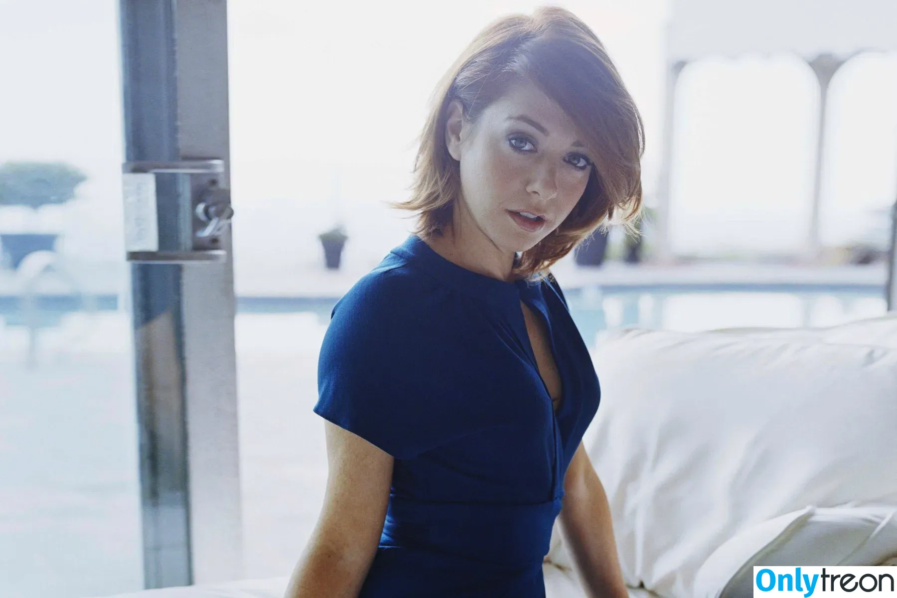 Alyson Hannigan nude photo #0010 (alysonhannigan / u64276282)