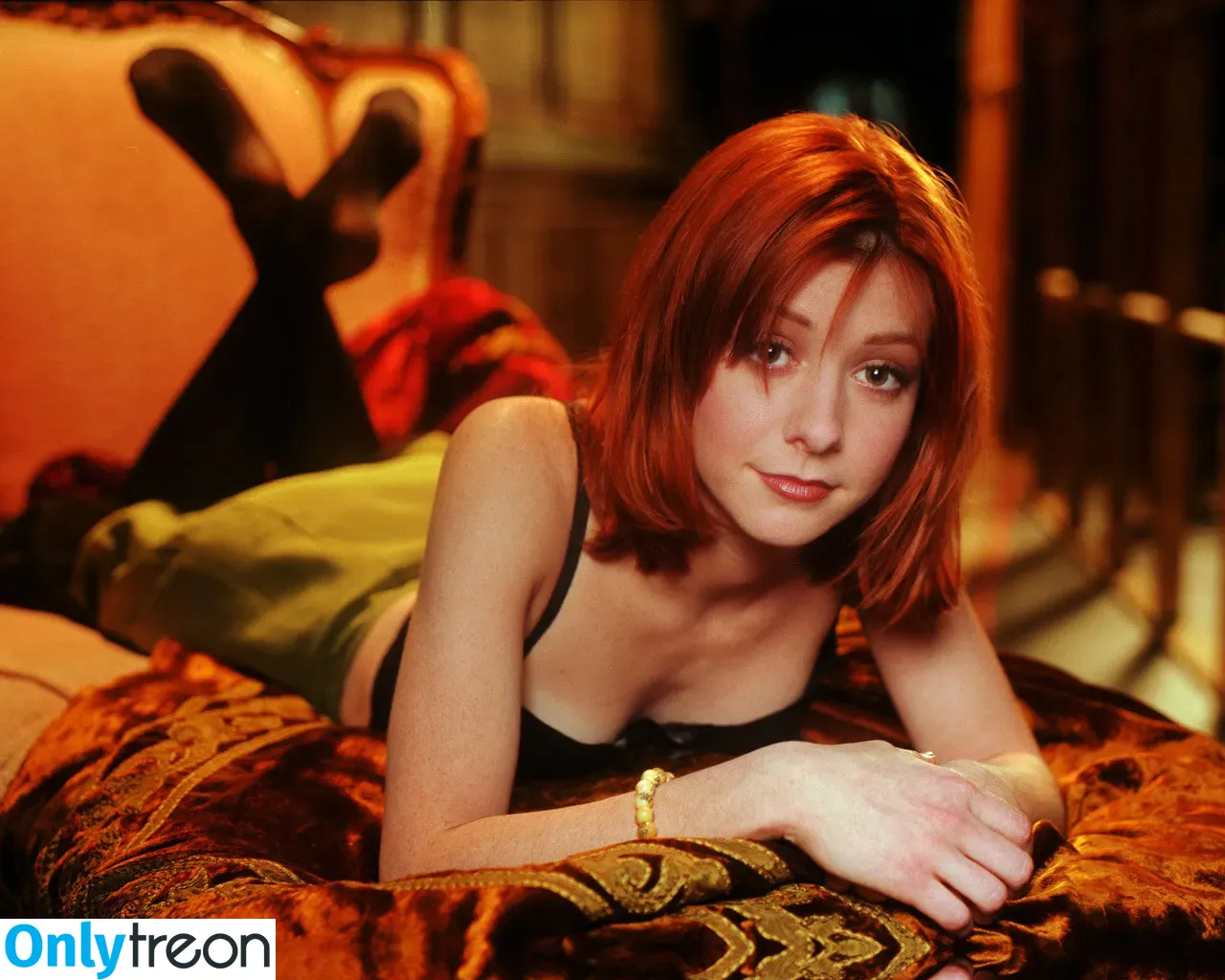 Alyson Hannigan nude photo #0023 (alysonhannigan / u64276282)