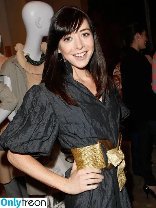 Alyson Hannigan nude photo #0055 (alysonhannigan / u64276282)