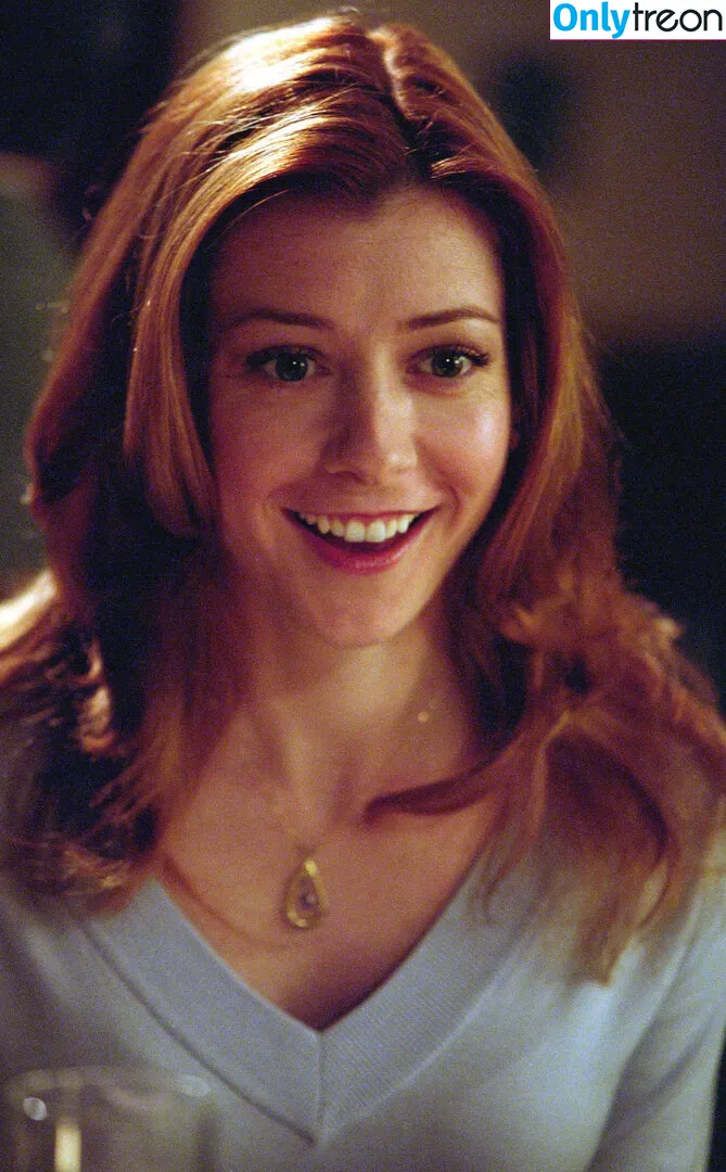 Alyson Hannigan nude photo #0076 (alysonhannigan / u64276282)