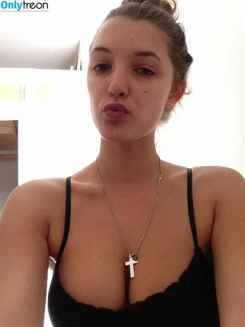 Alyssa Arce nude photo #0867 (alina770 / miss_alyssaarce / missalyssaarce)
