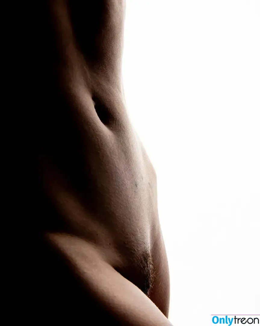 Alyssa Mayo nude photo #0003 (modelalyssamayo)