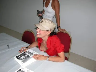 Alyssa Milano / alyssa_milano / milano_Alyssa nude photo #0033
