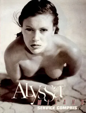 Alyssa Milano / alyssa_milano / milano_Alyssa nude photo #0096
