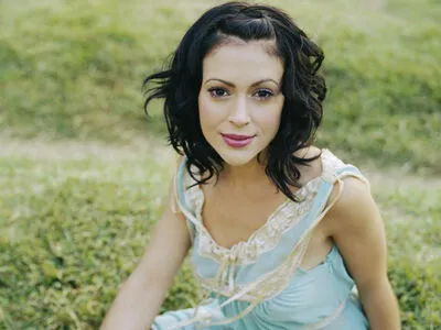 Alyssa Milano / alyssa_milano / milano_Alyssa nude photo #0253