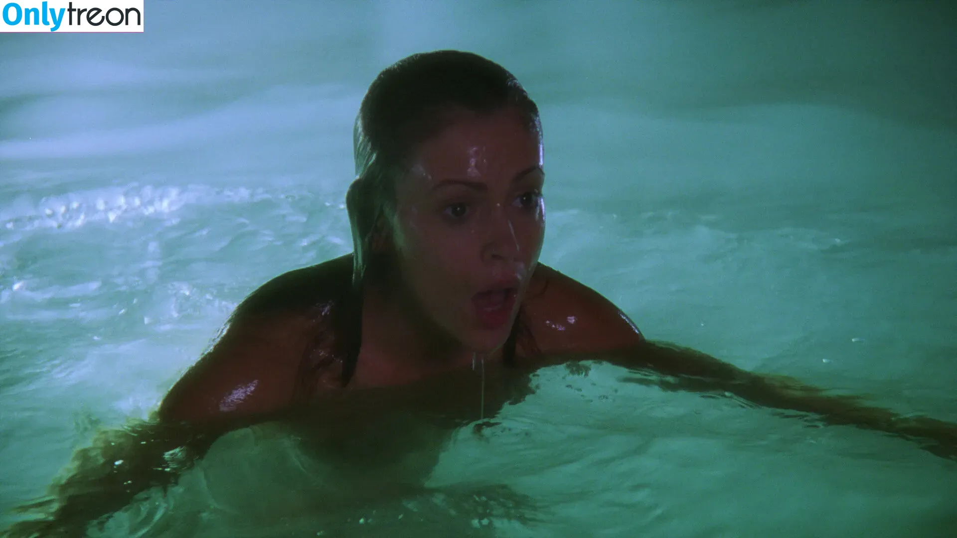 Alyssa Milano nude photo #0166 (alyssa_milano / milano_Alyssa)