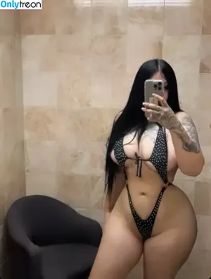 Alyssa Noelle / alyssanoelle69x / alyssanoellex69x nude photo #0001